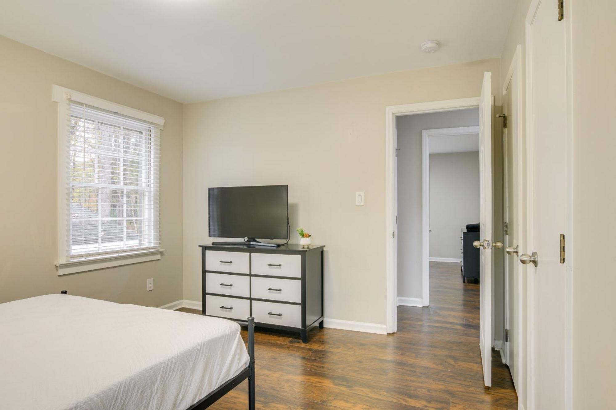 Serene Family Home With Deck In Knightdale! Экстерьер фото