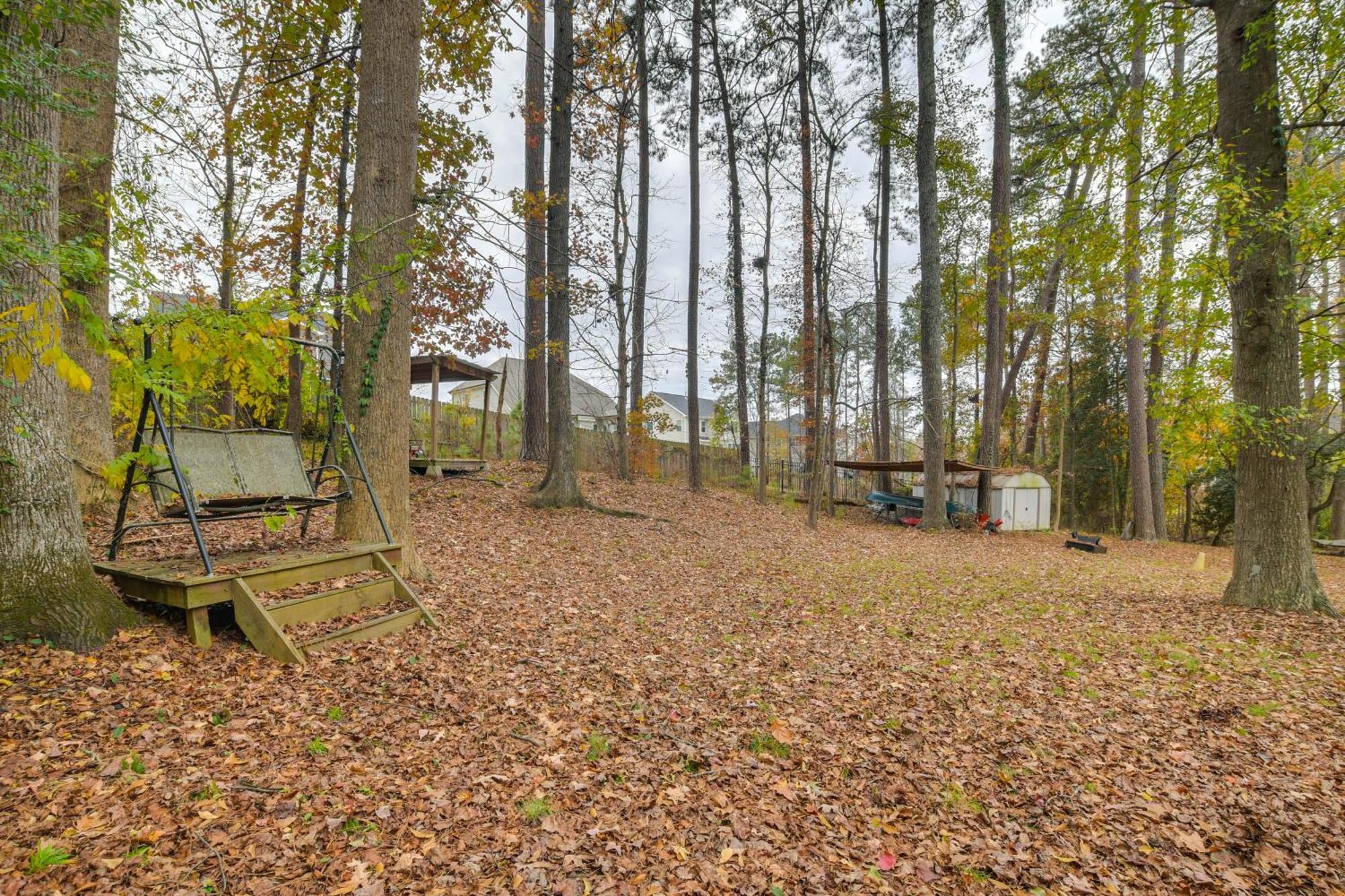 Serene Family Home With Deck In Knightdale! Экстерьер фото
