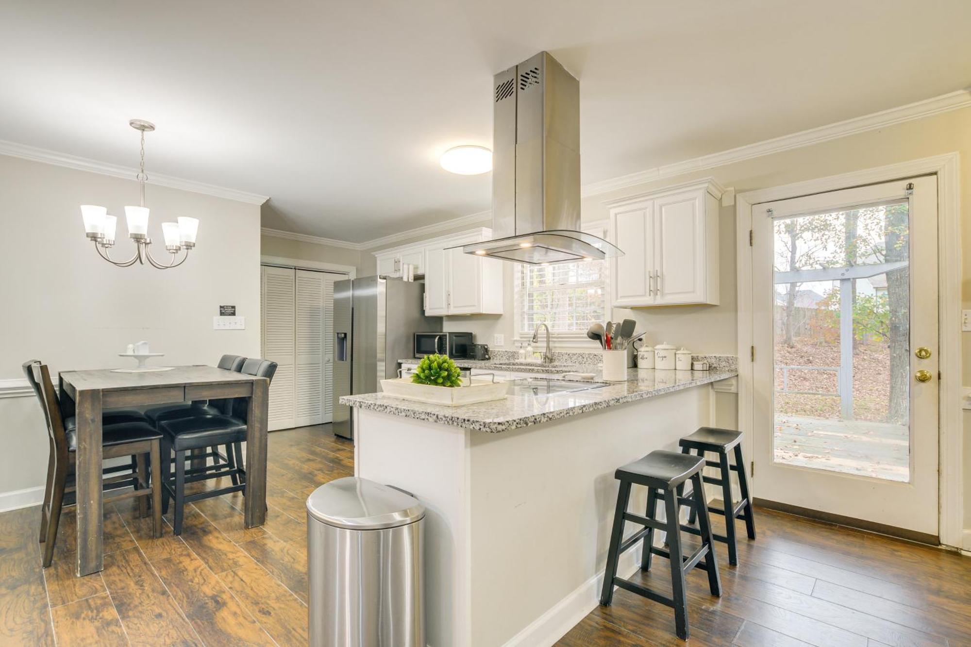 Serene Family Home With Deck In Knightdale! Экстерьер фото